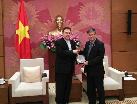 Iran, Vietnam consult over parliamentary ties