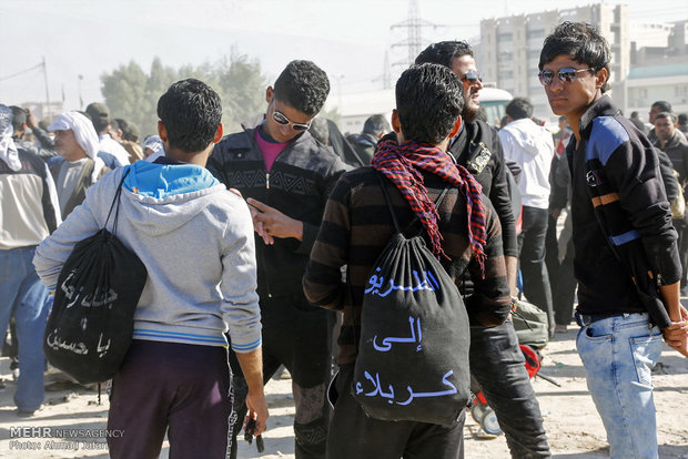 بازگشت زائران اربعین حسینی از کربلا 