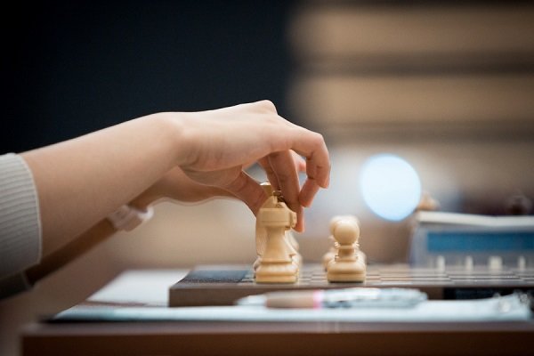 Iranian grandmaster makes splash in World Chess Rapid and Blitz - Mehr News  Agency