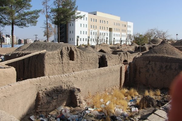 بلاتکلیفی اهالی روستای رحیم آباد در مورد ساختمان استانداری بلاتکلیفی اهالی روستای رحیم آباد در مورد ساختمان استانداری
