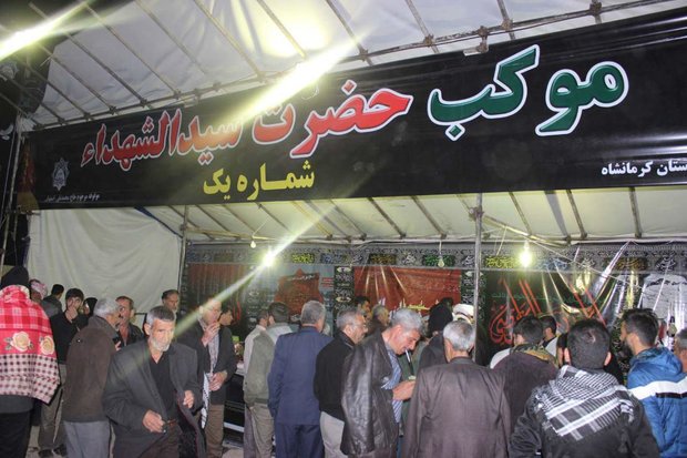 اسکان ۸۰۰۰ زائر حسینی در موکب های اوقاف استان کرمانشاه