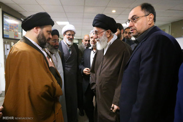 Leader visits Ayatollah Mousavi Ardebili in hospital