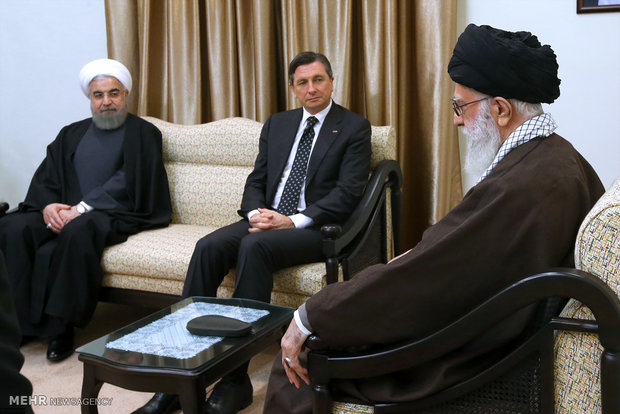 Leader receives Slovenian pres.