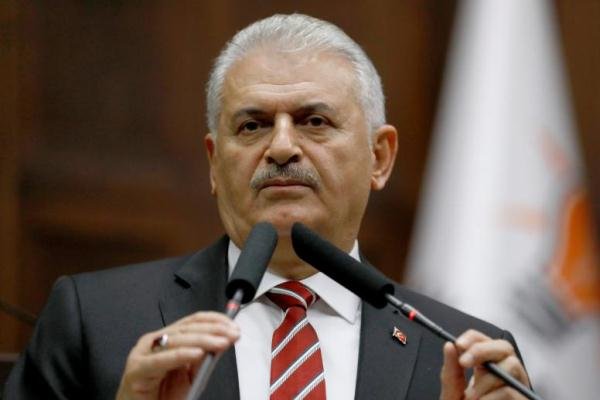 Silahlı Kuvvetlerimiz Afrin'de havadan harekata başlamıştır Silahlı Kuvvetlerimiz Afrin'de havadan harekata başlamıştır