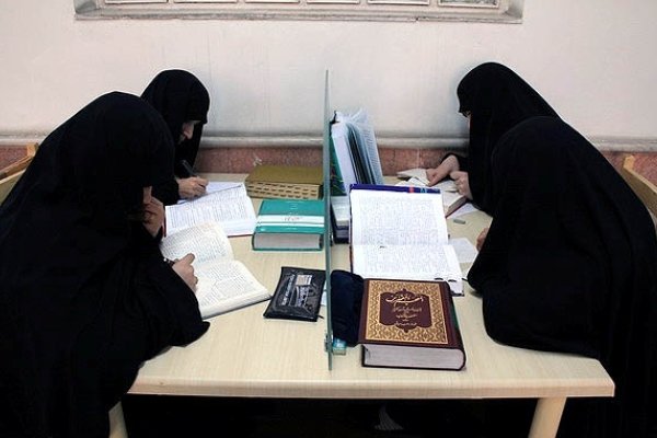آزمون جامع سطح ۴ حوزه‌های علمیه خواهران برگزار می‌شود