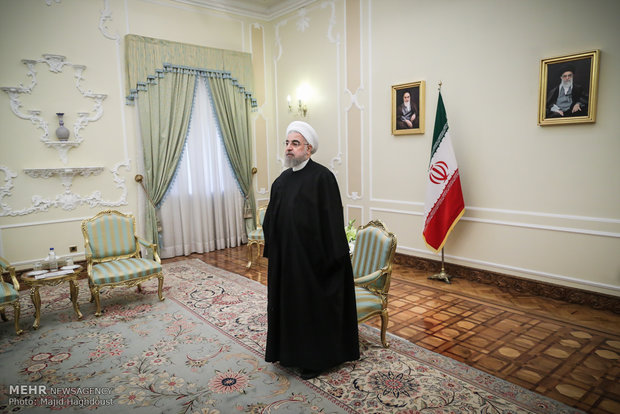 Rouhani meets with Turkish FM