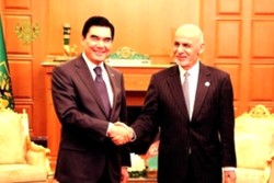 تاکید رؤسای جمهوری افغانستان و ترکمنستان بر همکاریهای مشترک