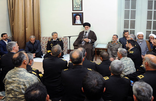 Navy commanders and officials met with Ayatollah Khamenei