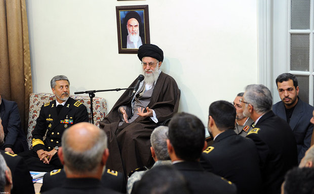 Navy commanders and officials met with Ayatollah Khamenei