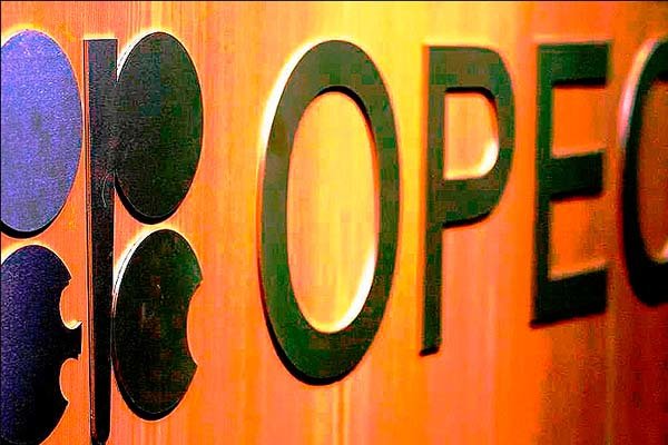 Petrolde üretimi düşürme kararının uzatılması bekleniyor Petrolde üretimi düşürme kararının uzatılması bekleniyor