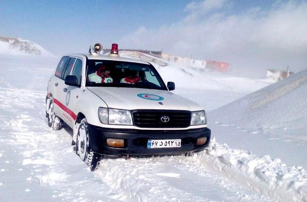 ۳۰۶ نفر گرفتار شده در برف و کولاک اردبیل امدادرسانی شدند