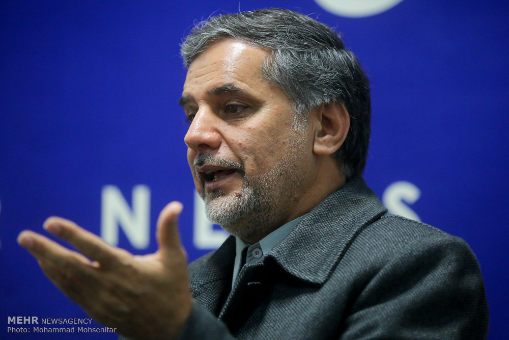 گفت و گو با نقوی حسینی
