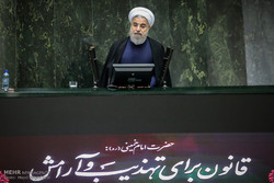دیدار روحانی با نمایندگان مجلس/ لاریجانی نیامد