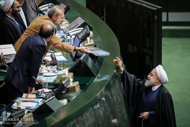 Rouhani submits budget bill to Majlis