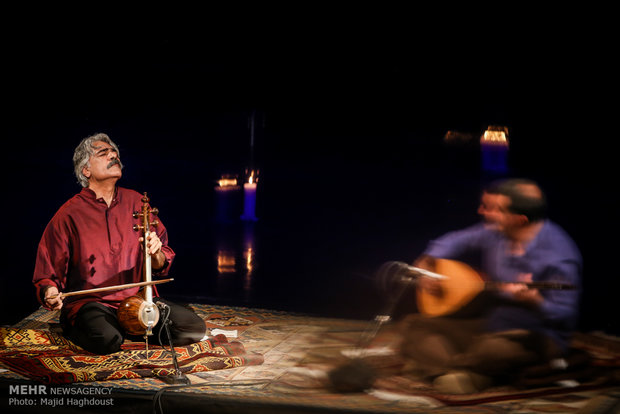 أمسية موسيقية مشتركة بين الكمنجة الفارسية والساز التركي