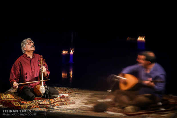 Kayhan Kalhor, Erdal Erzincan perform in Tehran