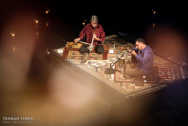 Kayhan Kalhor, Erdal Erzincan perform in Tehran