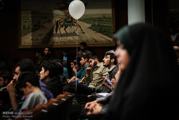 عزت الله ضرغامی در روز دانشجو در دانشگاه شهیدبهشتی سخنرانی می کند