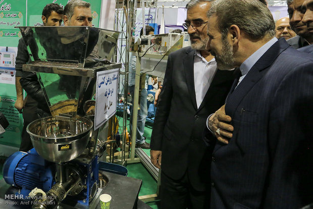 مراسم افتتاحیه سومین نمایشگاه هفته پژوهش و فناوری استان البرز