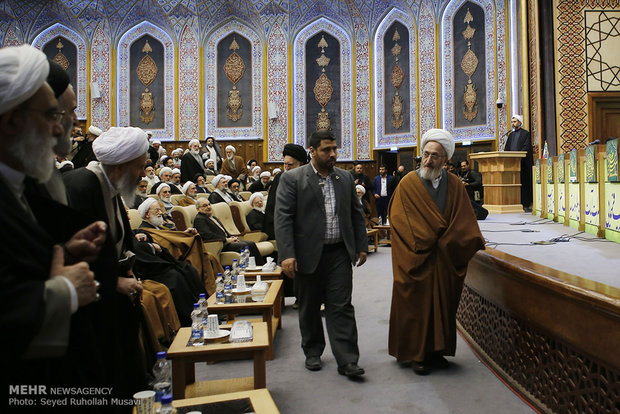 دهمین اجلاسیه جامعه مدرسین حوزه علمیه قم و علمای بلاد 