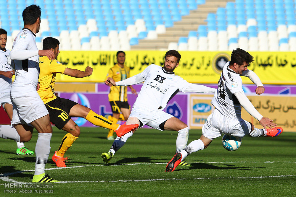 فوز سباهان اصفهان على صبا قم 4-1