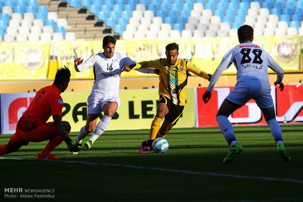 فوز سباهان اصفهان على صبا قم 4-1