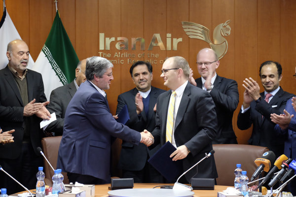 Iran Air, Boeing sign $16.6b deal