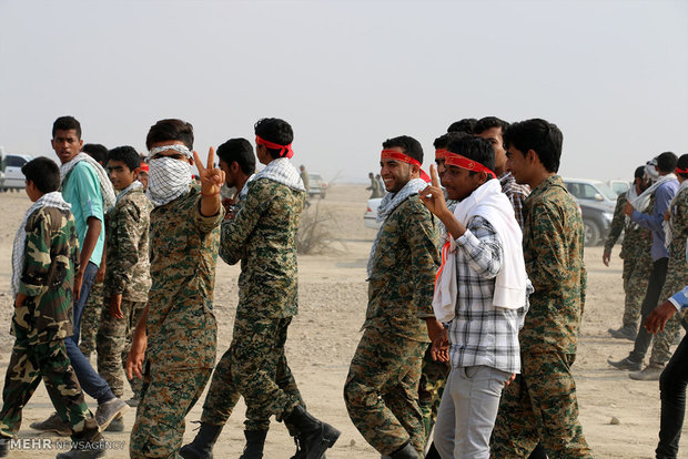  بسیجیان نباید خود را به محیطی کوچک و ناچیز محدود کنند