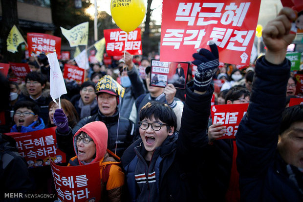تظاهرات علیه رئیس جمهور در سئول‎