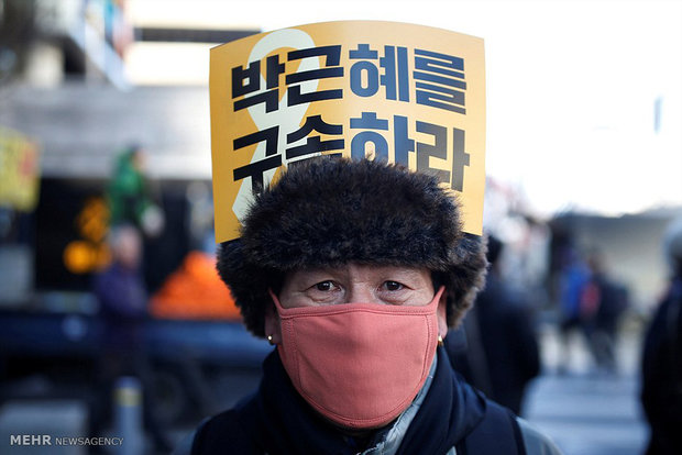 تظاهرات علیه رئیس جمهور در سئول‎