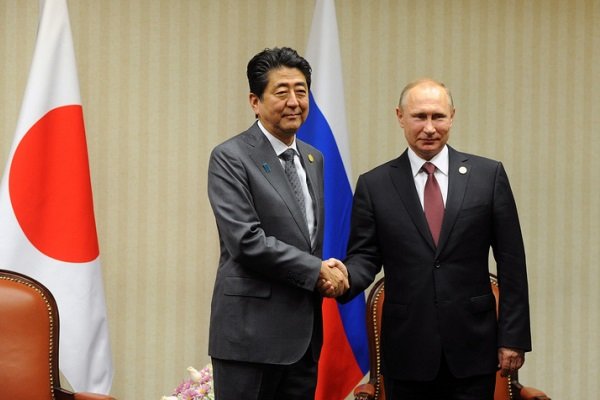 امضای ۶۰ قرارداد به ارزش ۲.۵ میلیارد دلار میان روسیه و ژاپن