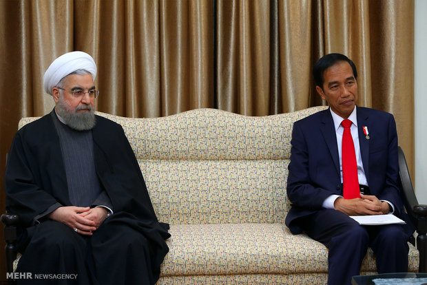 Leader receives Indonesian president
