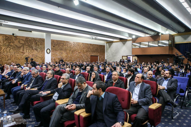 ELECOMP 2016 opens in Tehran