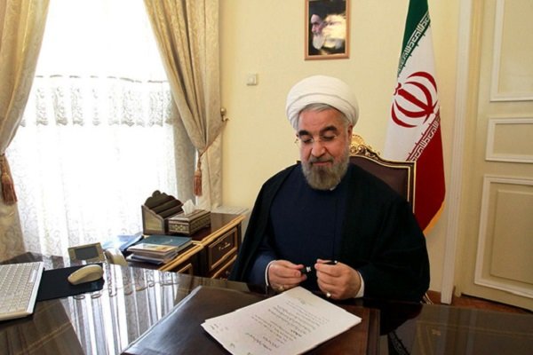 روحانی قهرمانی تیم ملی جوانان تیر و کمان ایران را تبریک گفت