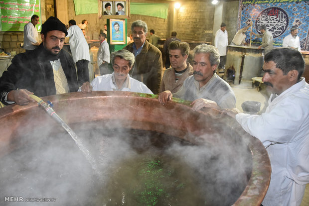 نهمین جشنواره پخت سمنوی سنتی نذری شهرضا