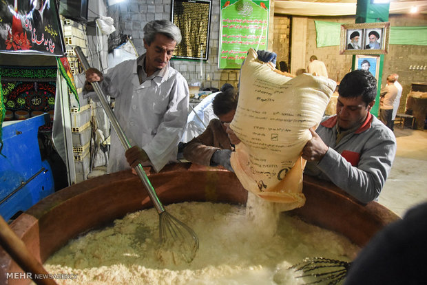 نهمین جشنواره پخت سمنوی سنتی نذری شهرضا