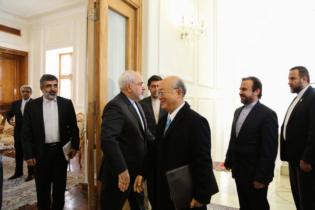 Muhmmed Cevad Zarif’in Yukiya Amano’yla görüşmesinden kareler