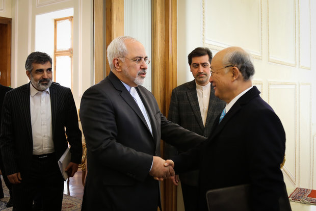 Muhmmed Cevad Zarif’in Yukiya Amano’yla görüşmesinden kareler