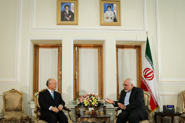 Muhmmed Cevad Zarif’in Yukiya Amano’yla görüşmesinden kareler