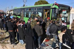 ورود اتوبوس های حامل ساکنان الفوعه و کفریا به جنوب حلب