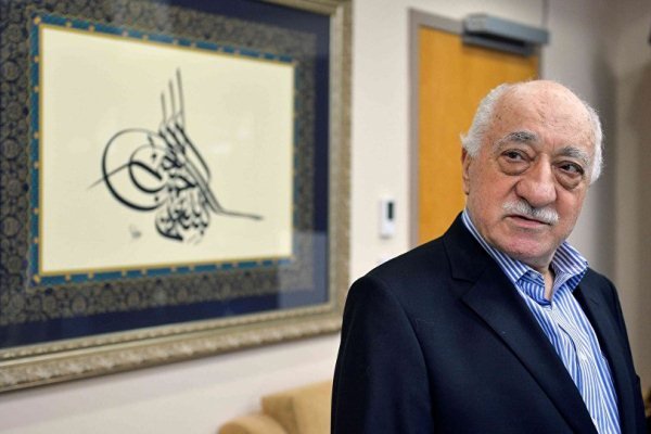 Gülen hakkında FLAŞ karar Gülen hakkında FLAŞ karar
