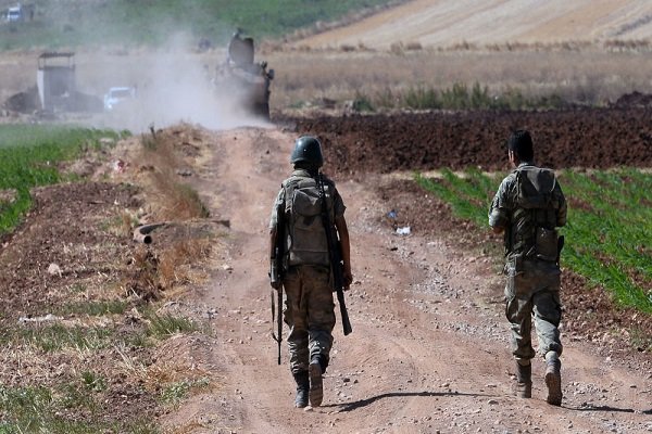 ارتفاع خسائر القوات التركية في معارك مدينة الباب إلى 14 قتيلاً و33 جريحاً

