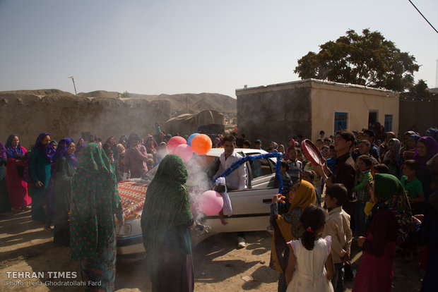 Vibrant wedding ceremonies in Turkmen Sahra