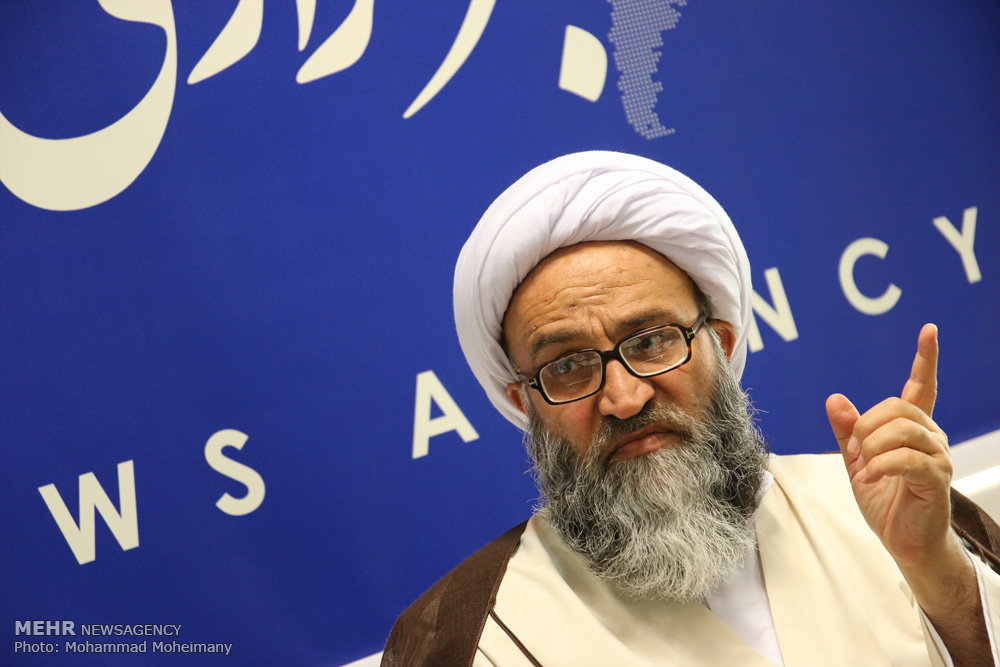 امام جمعه موقت اهواز برای انتخابات مجلس خبرگان ثبت نام کرد