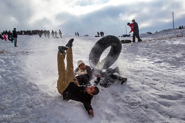 Snow tubing in Asadli Pass