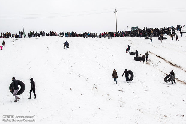 Snow tubing in Asadli Pass