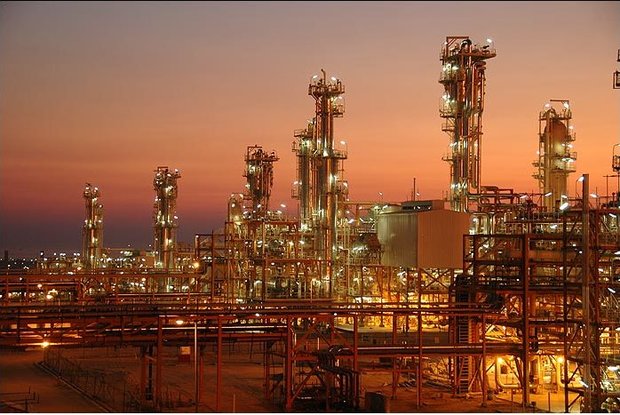 Iran, Shell begin rivalry in petchem market