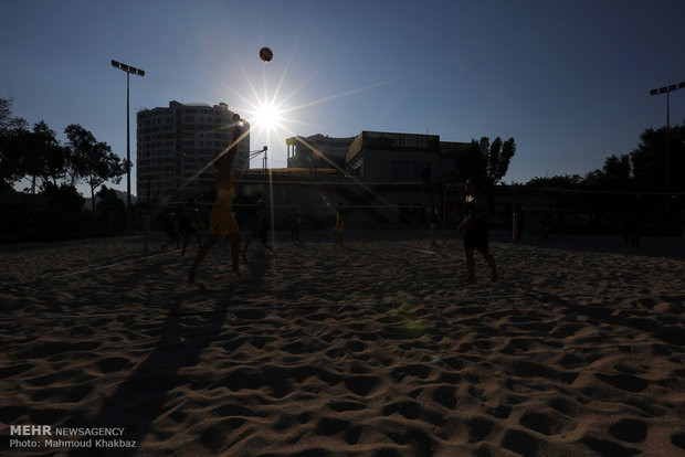 اردوی مشترک تیم های ملی والیبال ساحلی ایران و تاجیکستان در جزیره کیش