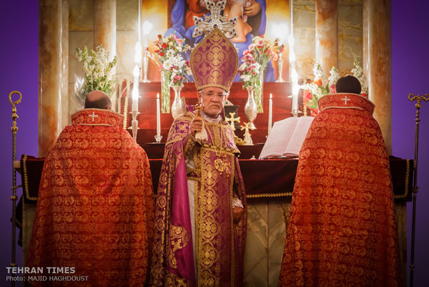 Iran's Armenians celebrate Christmas    