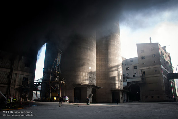 آتش سوزی کارخانه سیمان شاهرود